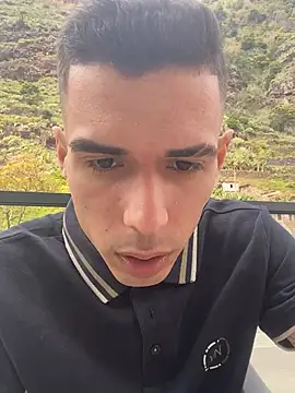 Snapshot of RicarBer chatting on 03-09-26, 01:59 RicarBer online show from 03-09-26, 01:59