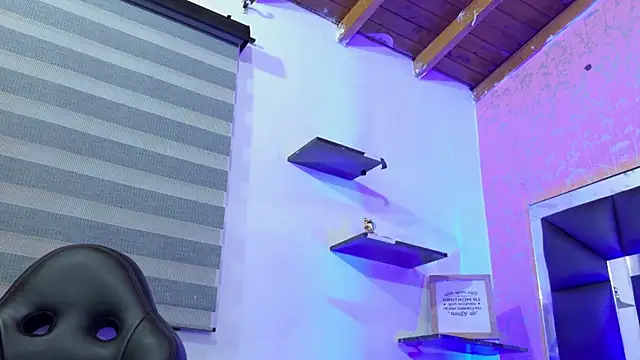 Snapshot of Sofia_martiin chatting on 10-10-25, 03:16 Sofia martiin online show from 10-10-25, 03:16