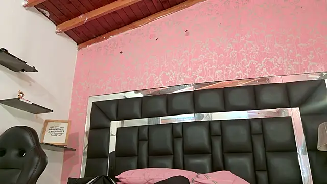 Snapshot of Sofia_martiin chatting on 11-01-25, 03:08 Sofia martiin online show from 11-01-25, 03:08