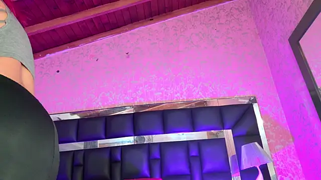 Snapshot of Sofia_martiin chatting on 11-12-25, 03:07 Sofia martiin online show from 11-12-25, 03:07