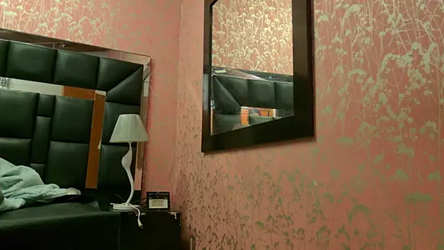 Snapshot of Sofia_martiin chatting on 11-15-25, 03:04 Sofia martiin online show from 11-15-25, 03:04