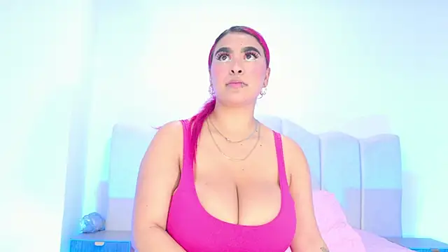 Snapshot of Sofia_martiin chatting on 12-04-25, 03:05 Sofia martiin online show from 12-04-25, 03:05