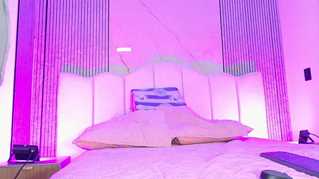 Snapshot of Sofia_martiin chatting on 01-09-26, 03:31 Sofia martiin online show from 01-09-26, 03:31