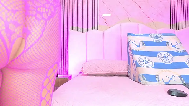 Snapshot of Sofia_martiin chatting on 02-01-26, 03:05 Sofia martiin online show from 02-01-26, 03:05