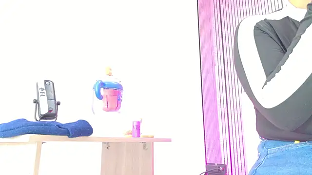 Snapshot of Sofia_martiin chatting on 02-19-26, 03:13 Sofia martiin online show from 02-19-26, 03:13