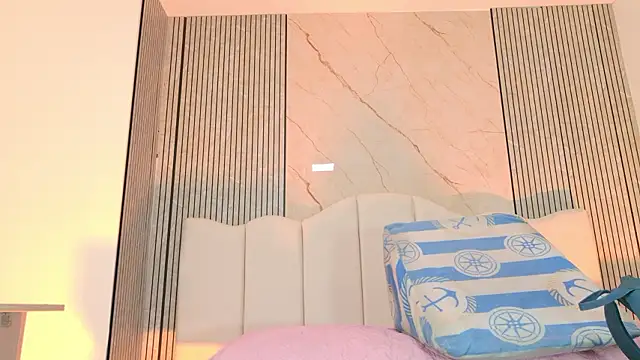 Snapshot of Sofia_martiin chatting on 03-15-26, 03:12 Sofia martiin online show from 03-15-26, 03:12