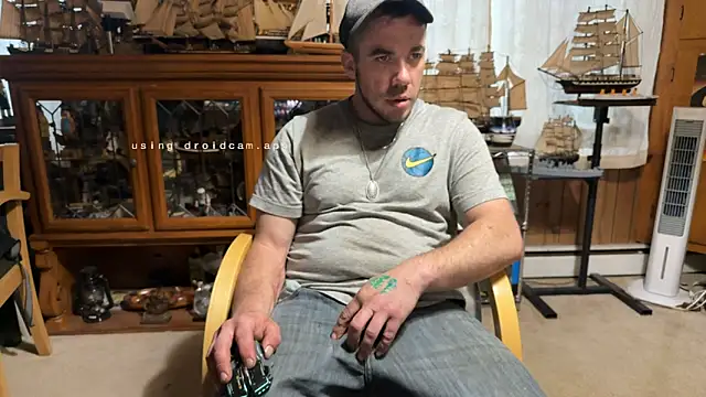 ScubaStevex online show from 04-29-26, 11:22