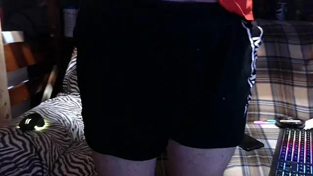 Snapshot of ScubaStevex chatting on 07-27-26, 04:41 ScubaStevex online show from 07-27-26, 04:41