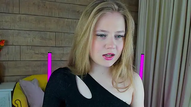 Snapshot of SelinSwarovski chatting on 02-24-25, 07:41 SelinSwarovski online show from 02-24-25, 07:41