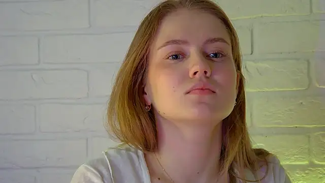 SelinSwarovski online show from 03-11-26, 04:40