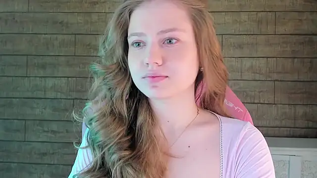 SelinSwarovski online show from 04-18-26, 04:22