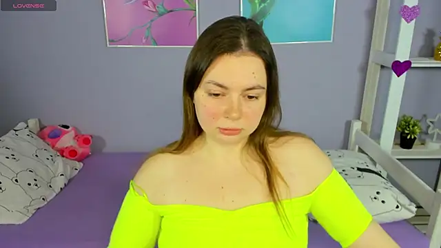 Snapshot of AlisaAnsom chatting on 12-06-24, 08:37 AlisaAnsom online show from 12-06-24, 08:37