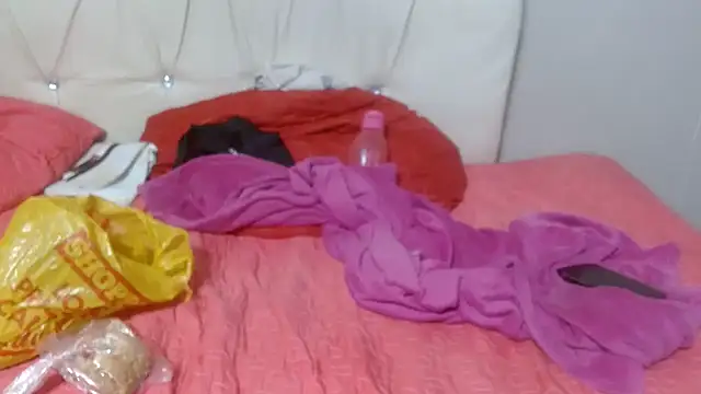 AuntyBigMadam87 online show from 09-17-25, 06:53