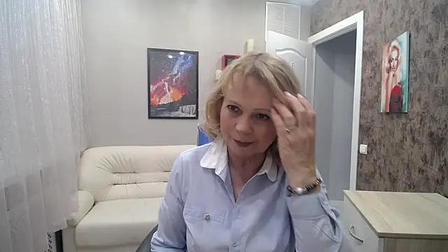Snapshot of Milla_Cutie18 chatting on 01-15-25, 05:50 Milla Cutie18 online show from 01-15-25, 05:50