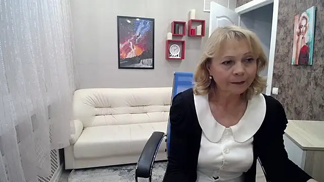 Snapshot of Milla_Cutie18 chatting on 01-28-25, 08:47 Milla Cutie18 online show from 01-28-25, 08:47