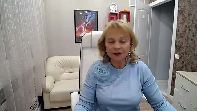 Snapshot of Milla_Cutie18 chatting on 10-11-25, 09:19 Milla Cutie18 online show from 10-11-25, 09:19