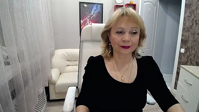 Snapshot of Milla_Cutie18 chatting on 11-24-25, 04:56 Milla Cutie18 online show from 11-24-25, 04:56