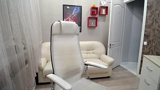 Snapshot of Milla_Cutie18 chatting on 12-05-25, 06:44 Milla Cutie18 online show from 12-05-25, 06:44