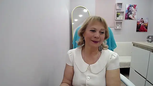 Snapshot of Milla_Cutie18 chatting on 02-03-26, 06:40 Milla Cutie18 online show from 02-03-26, 06:40