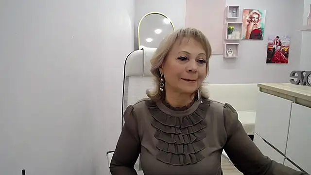 Snapshot of Milla_Cutie18 chatting on 02-17-26, 05:04 Milla Cutie18 online show from 02-17-26, 05:04