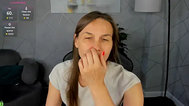 Lillian White online show from 08-02-26, 01:04