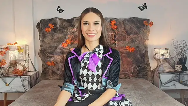 Snapshot of NicolMiller4 chatting on 10-02-25, 01:23 NicolMiller4 online show from 10-02-25, 01:23