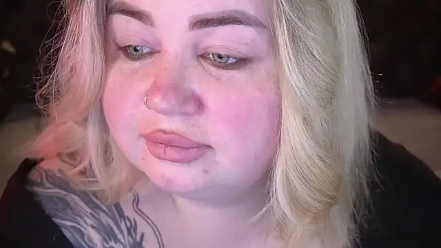 ZaraReignn online show from 04-20-26, 08:32