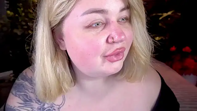 ZaraReignn online show from 04-28-26, 07:41