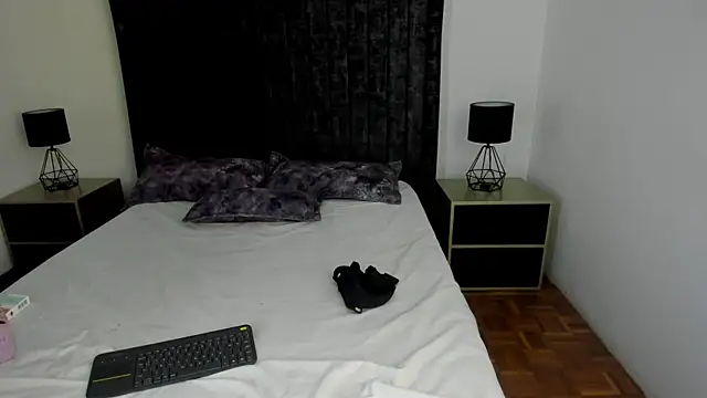 NataGarcia online show from 04-28-26, 04:12