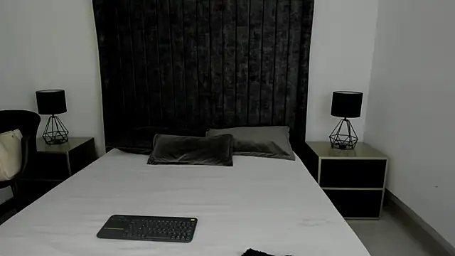 NataGarcia online show from 07-15-26, 05:07