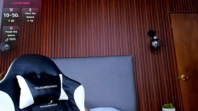 Snapshot of elissa_iris chatting on 12-16-24, 03:22 elissa iris online show from 12-16-24, 03:22