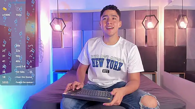 LiamNovak online show from 11-28-25, 12:19