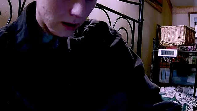 KatiKate online show from 01-20-25, 10:59