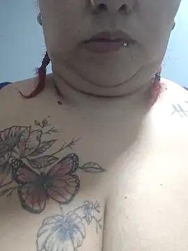 selena castillo online show from 11-02-25, 01:35