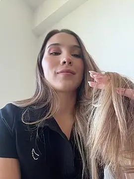 SophieRaily  online show from 10-28-25, 08:44