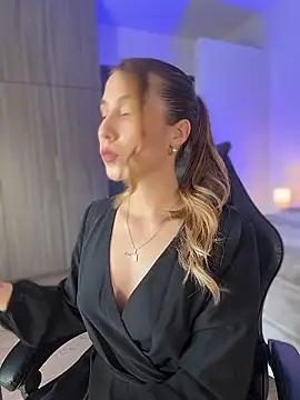 SophieRaily  online show from 01-09-26, 08:43