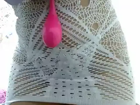 Snapshot of lovelykad chatting on 01-21-25, 10:19 lovelykad online show from 01-21-25, 10:19