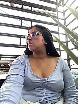Snapshot of girl_anni chatting on 02-07-25, 06:34 girl anni online show from 02-07-25, 06:34