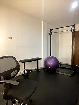 Snapshot of Violetrousse chatting on 09-26-25, 03:16 Violetrousse online show from 09-26-25, 03:16