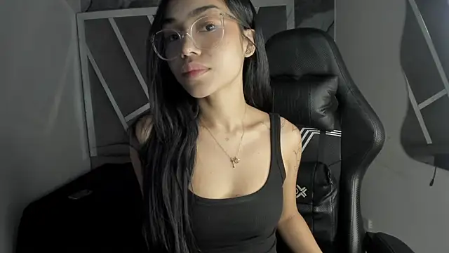 Mia petite01 online show from 07-23-26, 09:02