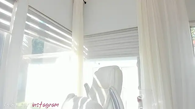 missdiamond  online show from 03-08-25, 05:38