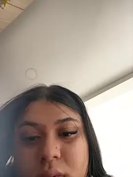Snapshot of alissonfernandez_ chatting on 01-11-25, 09:04 alissonfernandez online show from 01-11-25, 09:04