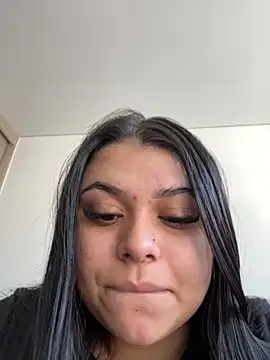 Snapshot of alissonfernandez_ chatting on 01-12-25, 02:19 alissonfernandez online show from 01-12-25, 02:19