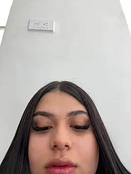 Snapshot of alissonfernandez_ chatting on 01-16-25, 05:55 alissonfernandez online show from 01-16-25, 05:55