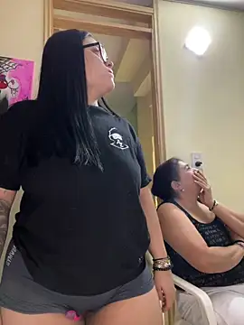 Snapshot of alissonfernandez_ chatting on 11-19-25, 09:15 alissonfernandez online show from 11-19-25, 09:15