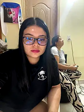 Snapshot of alissonfernandez_ chatting on 11-28-25, 12:52 alissonfernandez online show from 11-28-25, 12:52