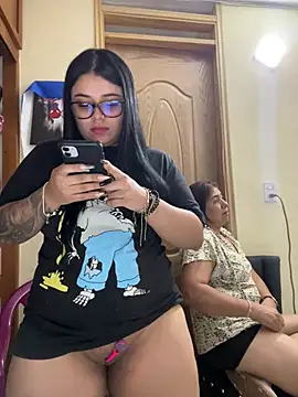 Snapshot of alissonfernandez_ chatting on 01-12-26, 10:15 alissonfernandez online show from 01-12-26, 10:15