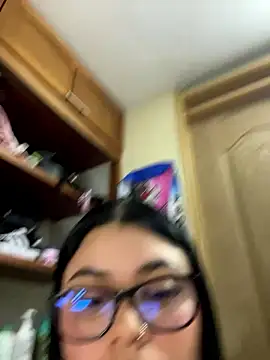 Snapshot of alissonfernandez_ chatting on 01-14-26, 11:31 alissonfernandez online show from 01-14-26, 11:31