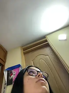 Snapshot of alissonfernandez_ chatting on 02-14-26, 11:01 alissonfernandez online show from 02-14-26, 11:01