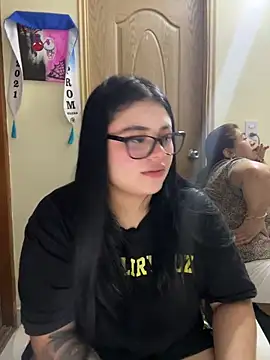 Snapshot of alissonfernandez_ chatting on 02-15-26, 06:59 alissonfernandez online show from 02-15-26, 06:59